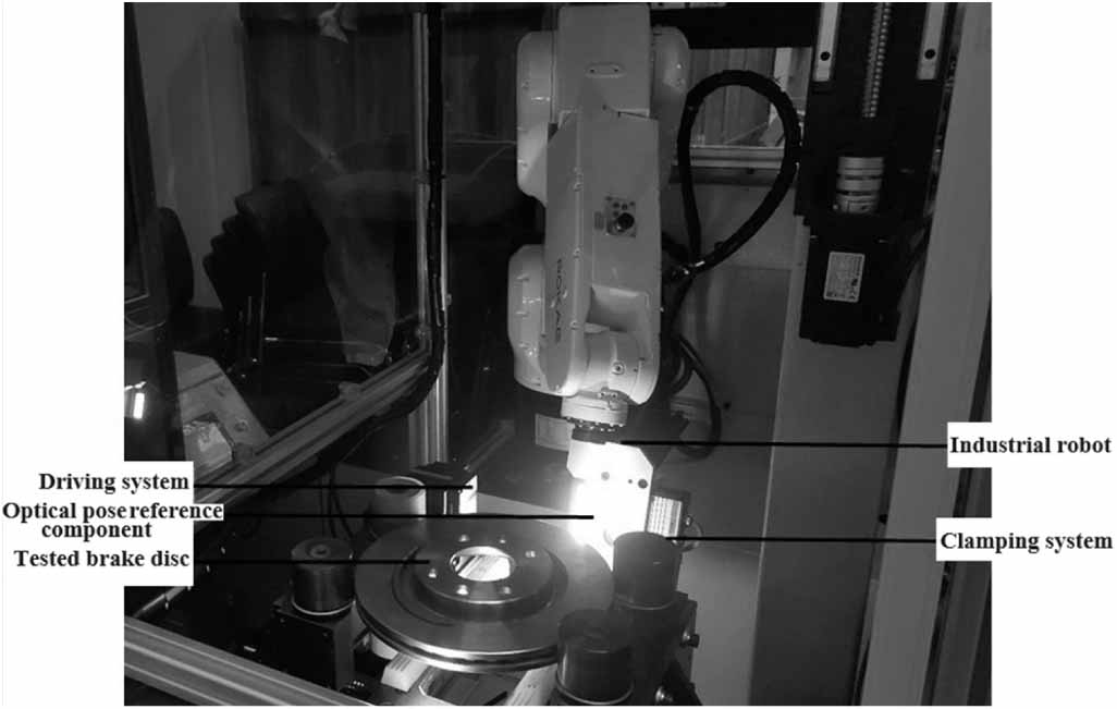 Measuring the pose repeatability accuracy of the industrial robot end ...